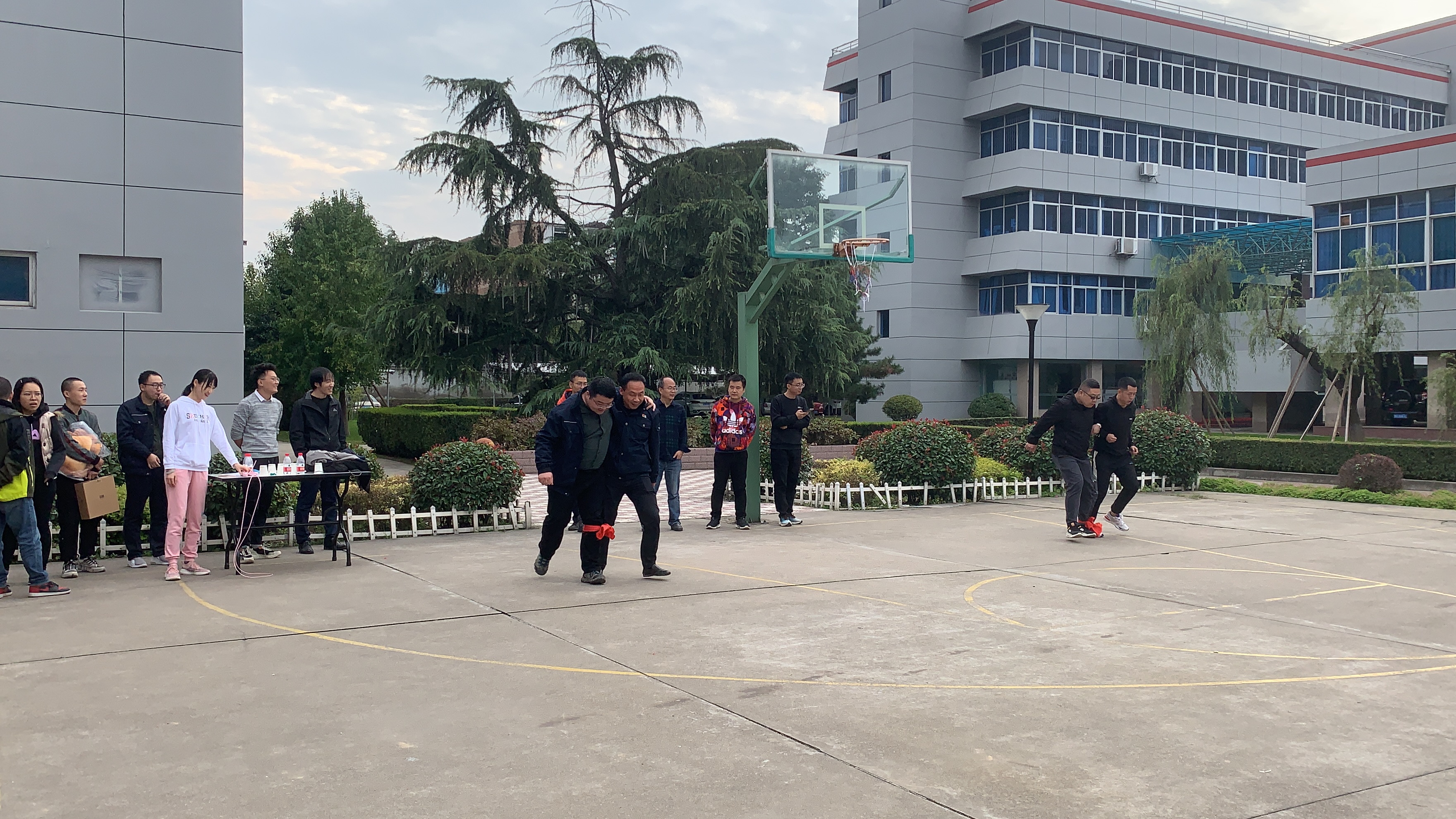 强体魄  聚合力  促发展  谱新篇