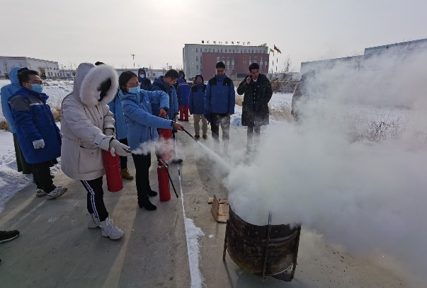 巩固消防知识  紧绷“防火弦”