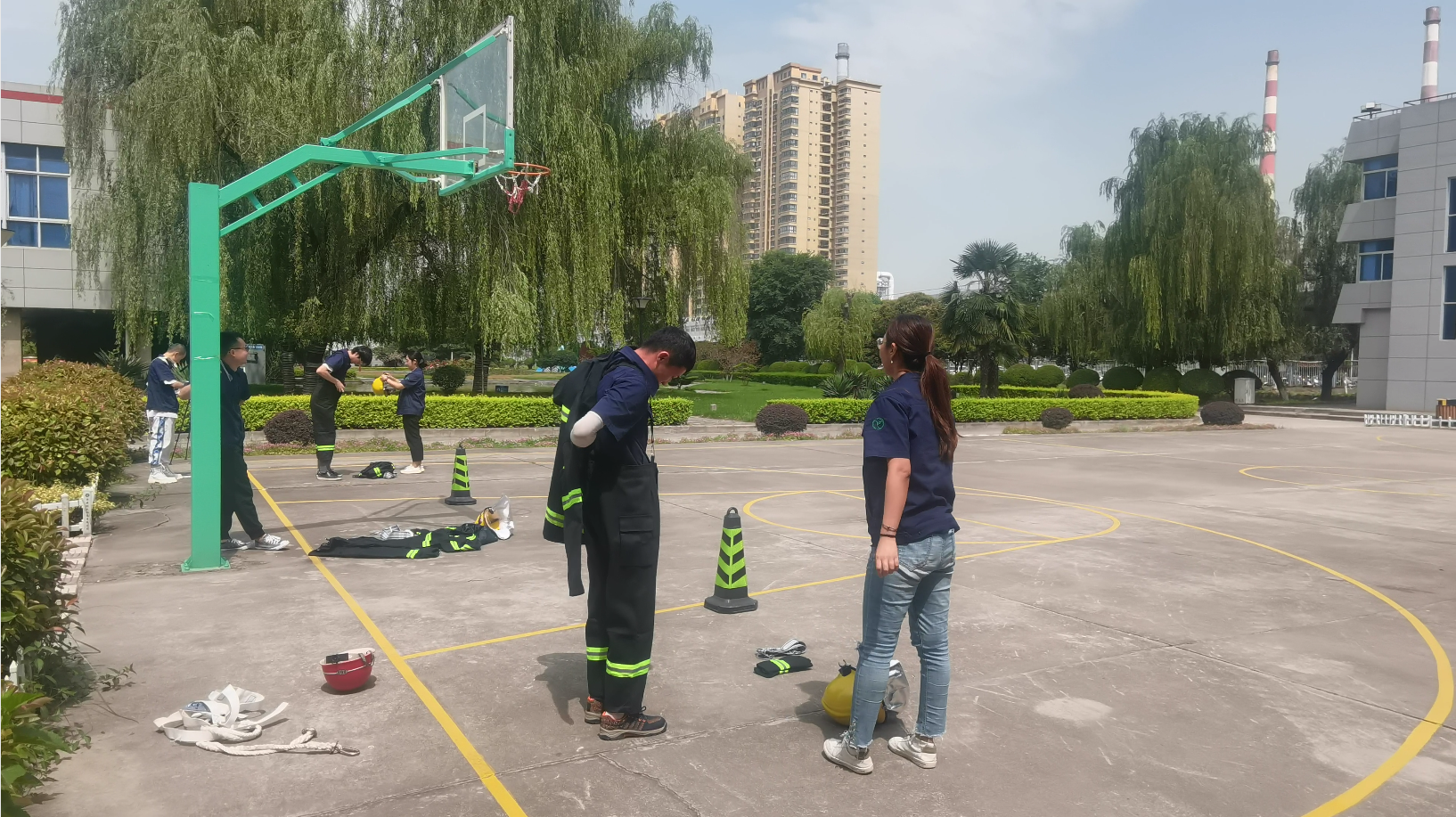 树立安全发展观  以赛促学保安全 ——西安公司开展“安康杯”竞赛活动