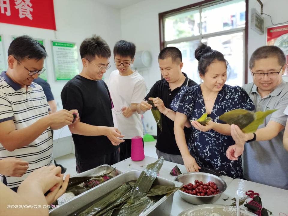 品味鲜香粽子  感悟端午文化